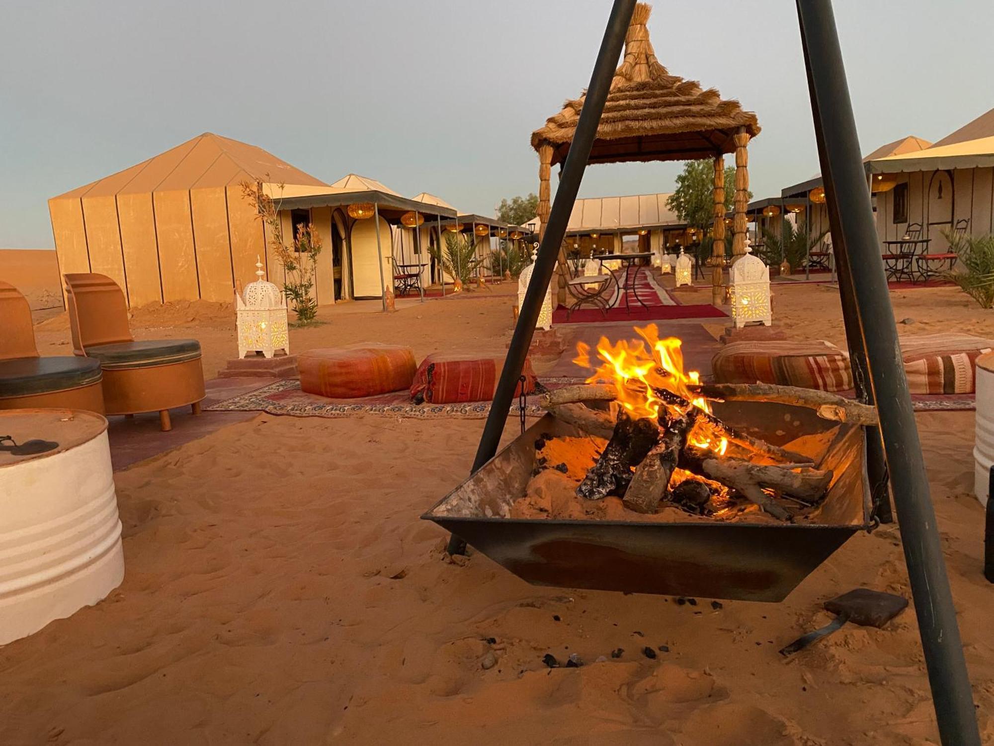 Under Stars Desert Camp Merzouga Bagian luar foto